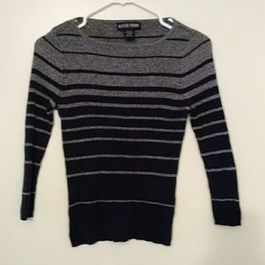 Oliver Perry Blk and Gray Sweater